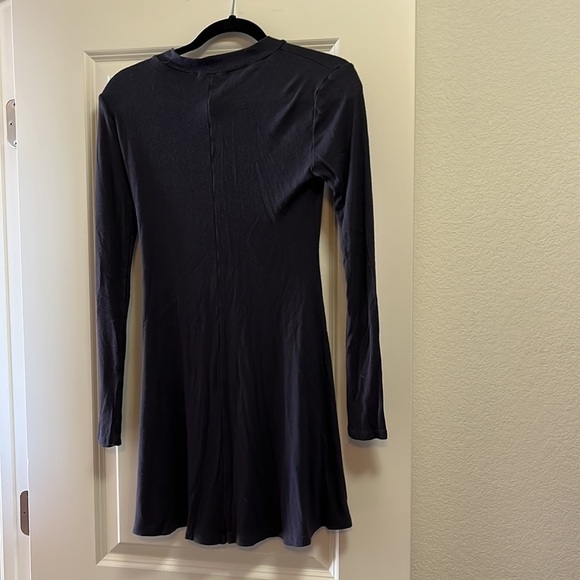 Lush Women’s long sleeve dress size medium - Picture 4 of 4
